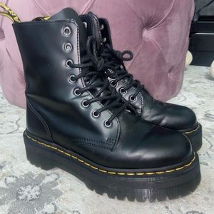 Dr. Martens Jadon